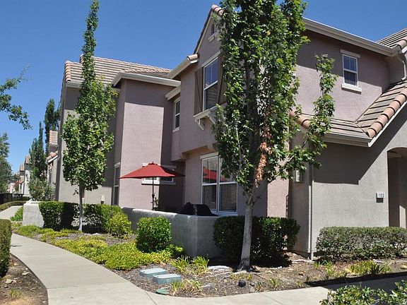 5th image of 1103 Esplanade Cir