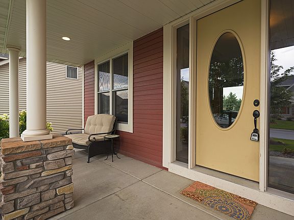 5th image of 2987 117th Ave NE