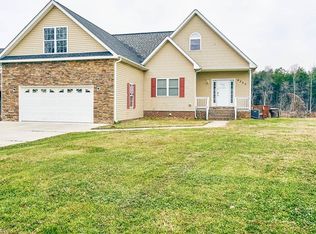 4303 Lord Jeff Dr, Greensboro, NC 27405