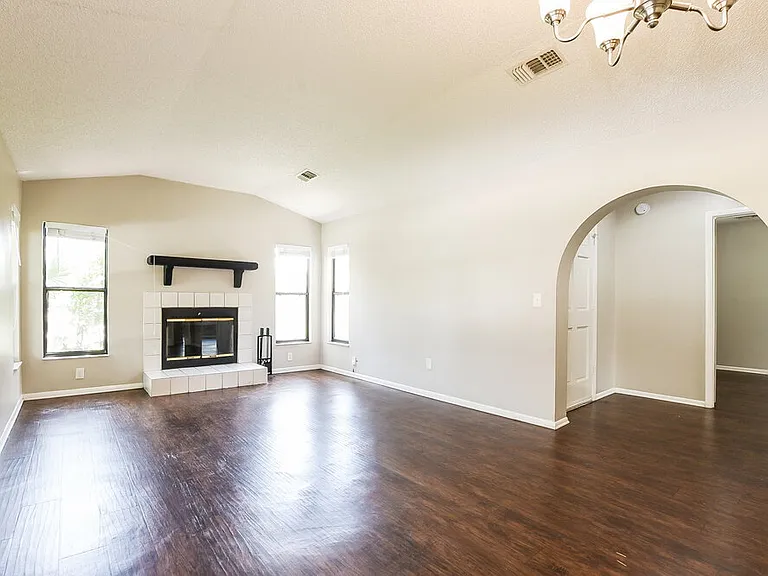 534 S Sundance Dr — Photo 5