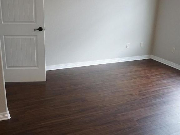 5th image of 507 Thompson St #507