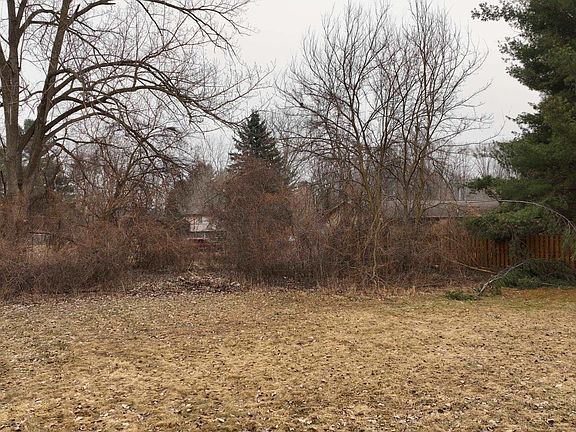 5th image of 3303 Sun Valley Dr