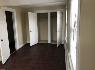 52 Alden St, Hartford, CT 06114