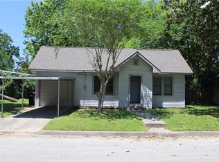 401 3rd St, Humble, TX 77338