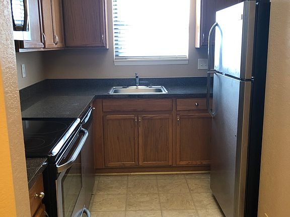 5th image of 24994 Auburn Ln #2