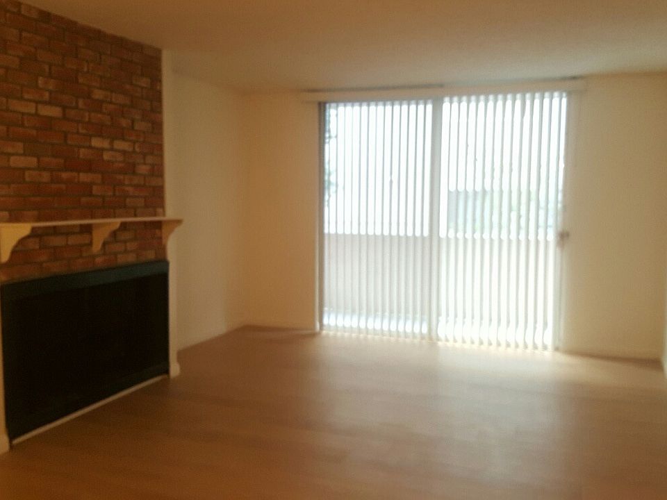 2nd image of 421 S La Fayette Park Pl APT 327