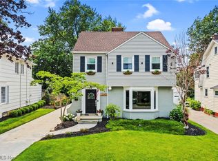19343 Frazier Dr, Rocky River, OH