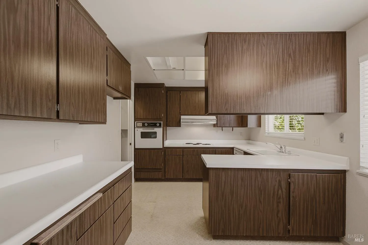 3565 Meadowbrook Drive - Photo 10