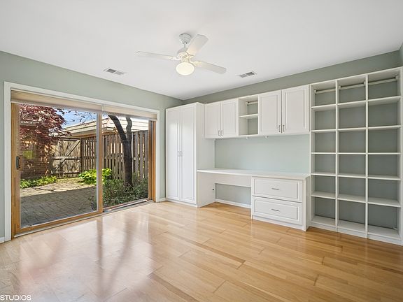 4th image of 1475 Calais Cir