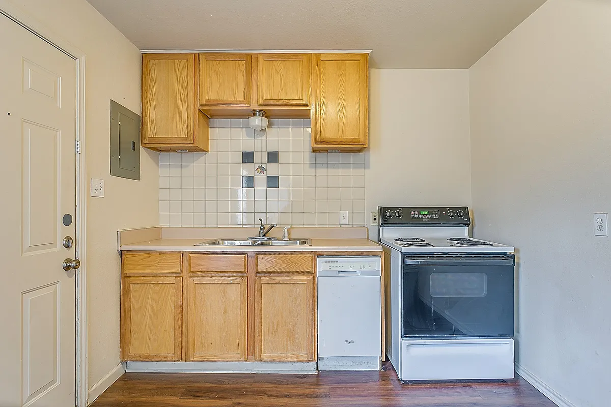 Photo 2 of 12 - 3417 S University Dr #D - Fort Worth, TX Building Photo - 3417 S University Dr #D
