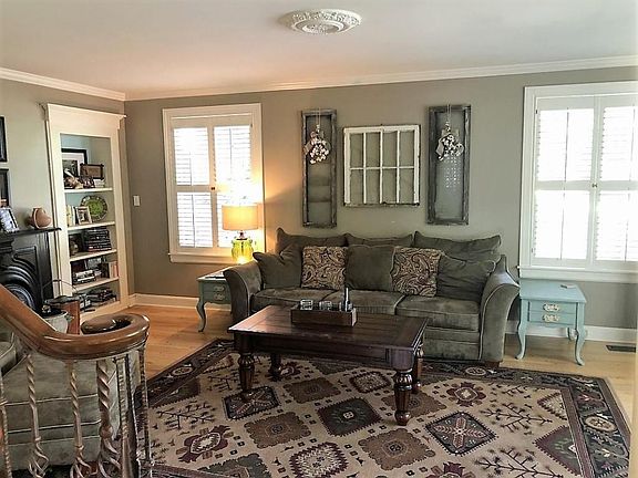2nd image of 703 Hillshire Pl