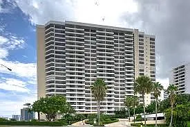 600 Islands Blvd #3 — Photo 9