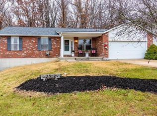 1071 Eagle Valley Dr, Festus, MO
