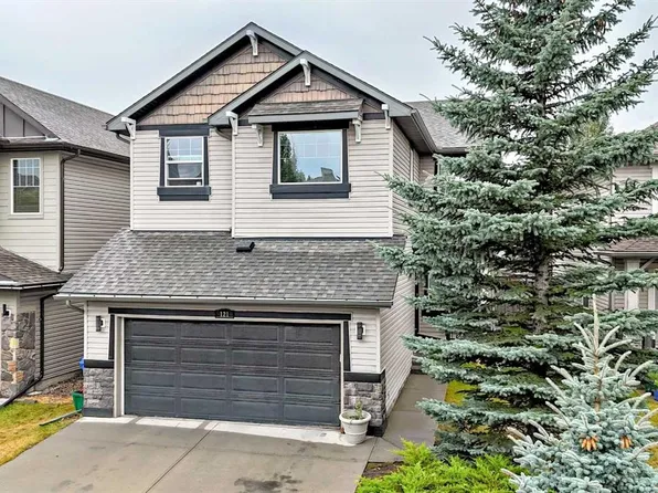 121 NE Chapalina Hts SE, Calgary, AB T2X 0B2