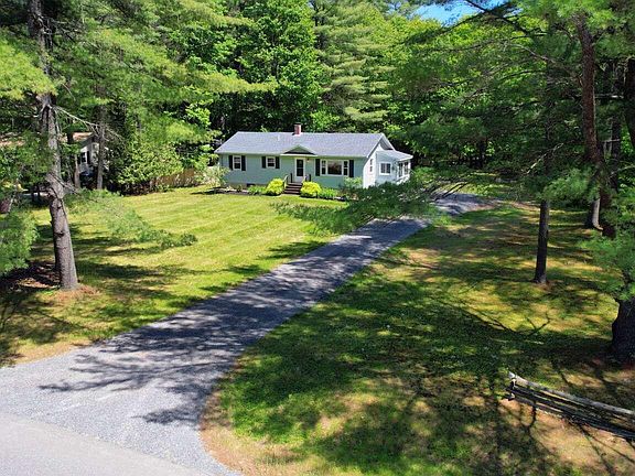3rd image of 708 E River Road