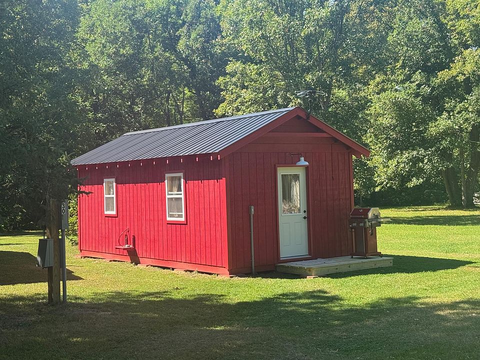 1st image of 10500 Quiring Rd NE