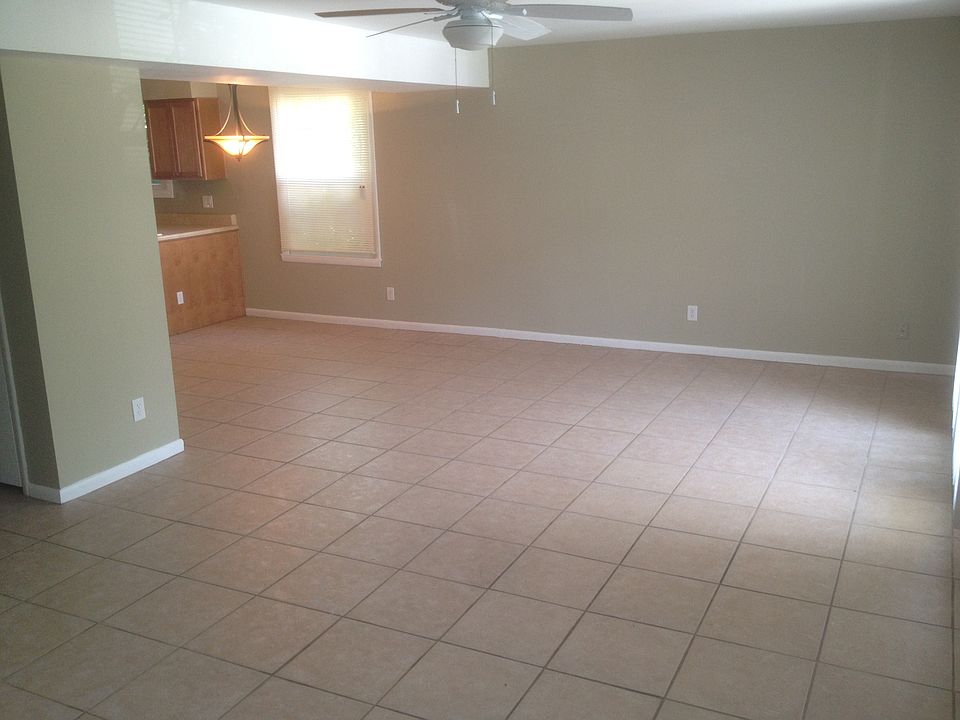 2nd image of 757 Huntington Pkwy