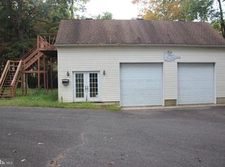 990 N West End Blvd, Quakertown, PA 18951