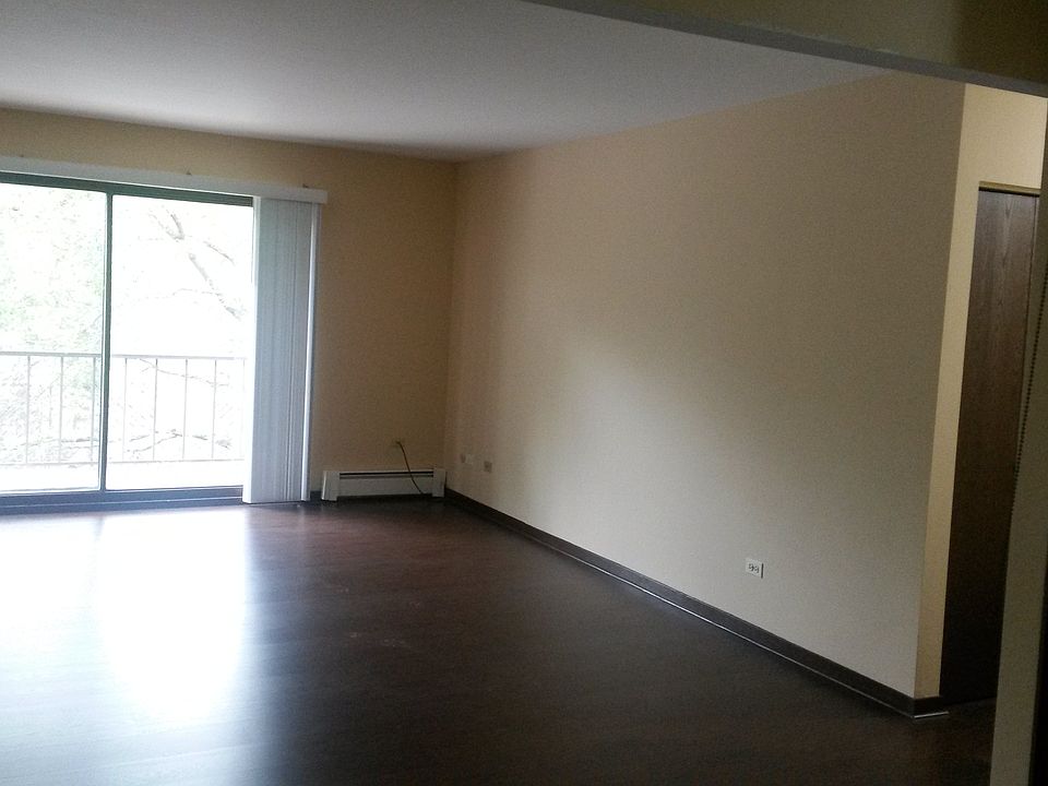 1st image of 526 Kiowa Dr APT 201