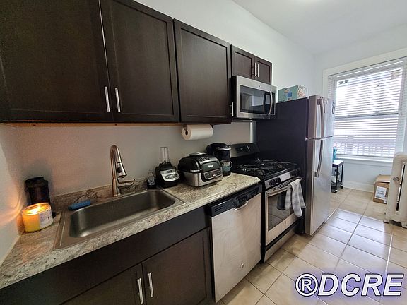 5th image of 4356 N Kenmore Ave APT 303
