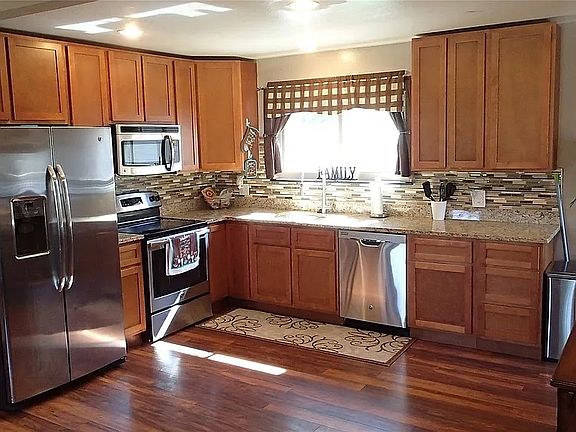 3rd image of 11863 Claude Way