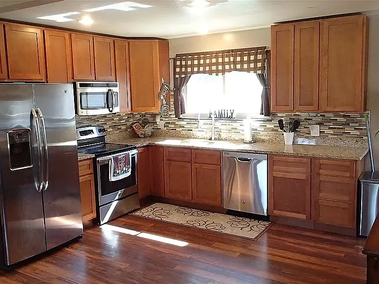 11863 Claude Way — Photo 3