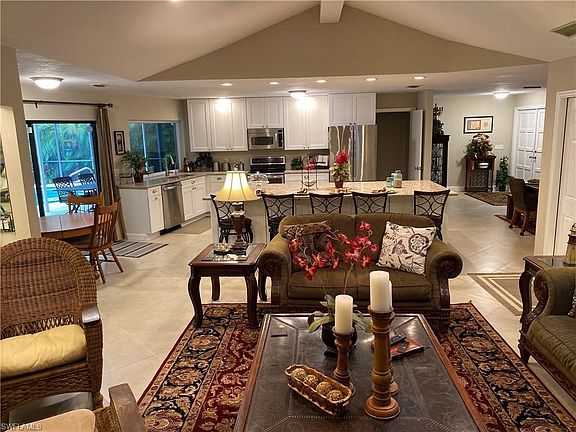 5th image of 14662 Aeries Way Dr