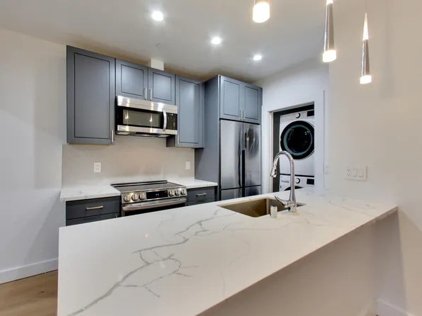 840 Greenwich St #1, San Francisco, CA 94133