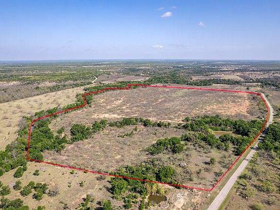 4th image of 3051 County Road 411 W