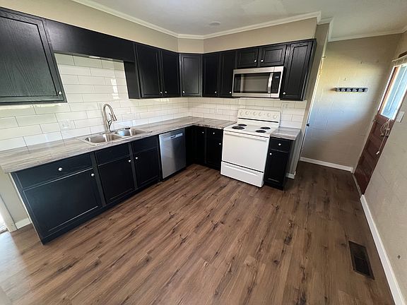 2nd image of 1414 Quincy St #1416