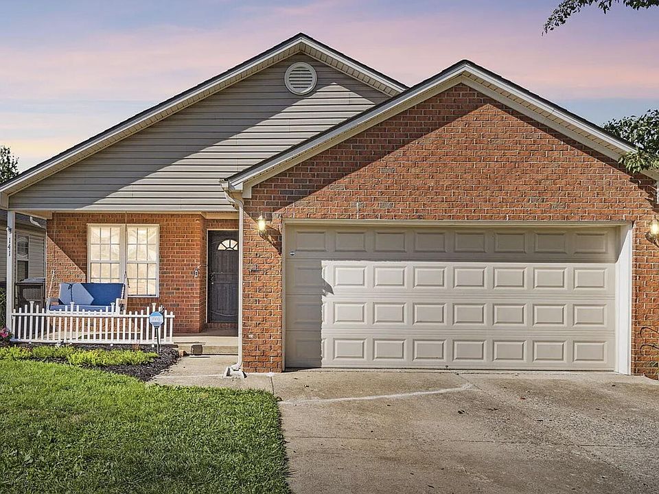 1st image of 141 Clover Valley Dr