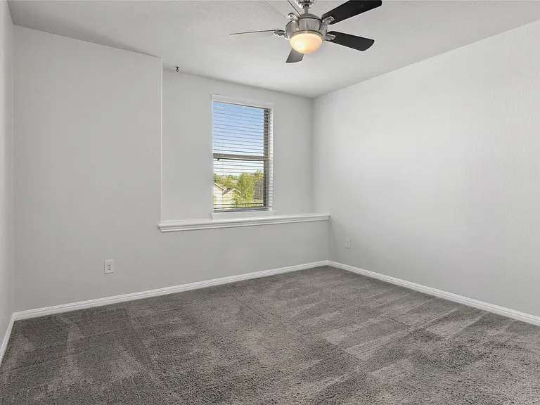 208 Callahan Ln — Photo 24