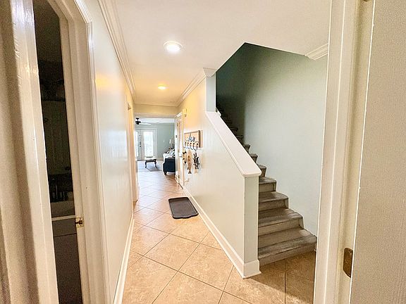 3rd image of 5811 De Osta Dr #G