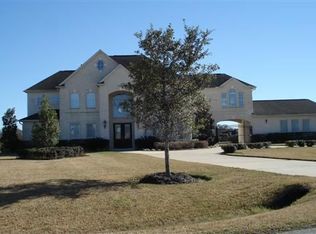 331 Royal Lakes Blvd, Richmond, TX 77469