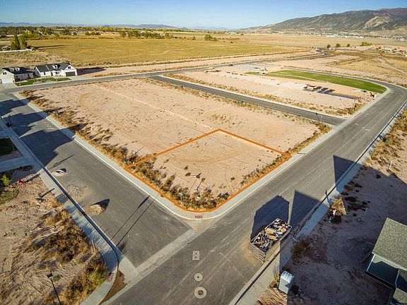 3rd image of 3316 W Indigo St Lot 21