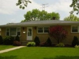 623 W Saint Aubin Dr, Addison, IL 60101