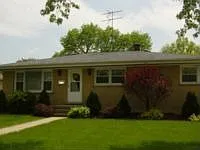 623 W Saint Aubin Dr photo 1