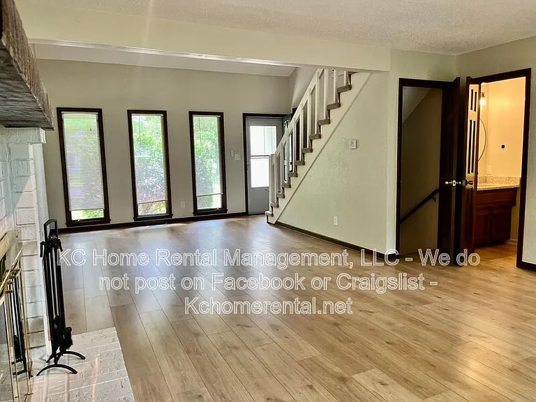 3868 SW Harbor Dr — Photo 15