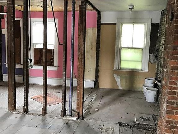 5th image of 957 Jefferson Ave