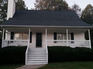 1122 Crescent Ct, Winston Salem, NC 27127