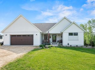 701 159th St, Roberts, WI 54023