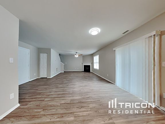 4th image of 3073 Buttonwood Ln