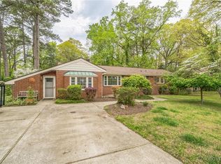 115 Mistletoe Dr, Newport News, VA 23606