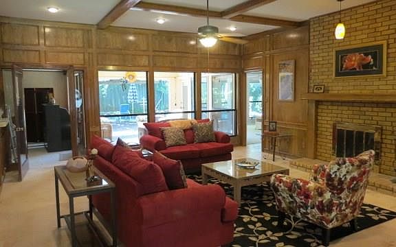 4th image of 3524 Interlaken Dr