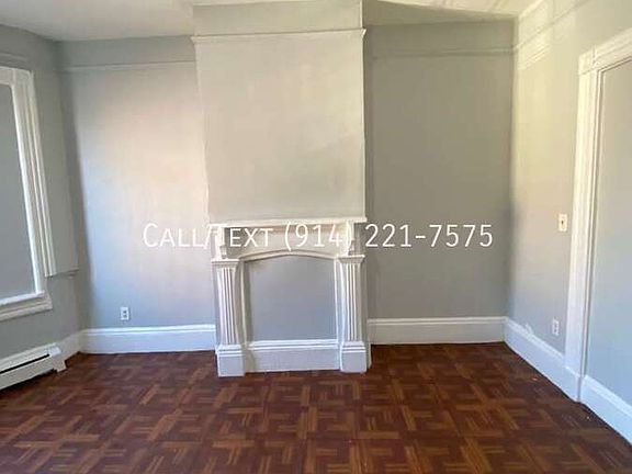 2nd image of 164 Waverly St
