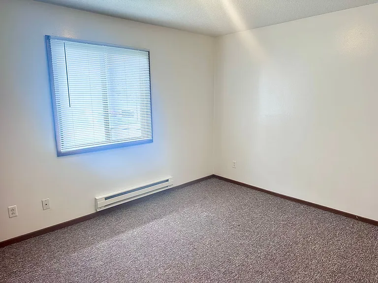 1220 Hardin Dr — Photo 10