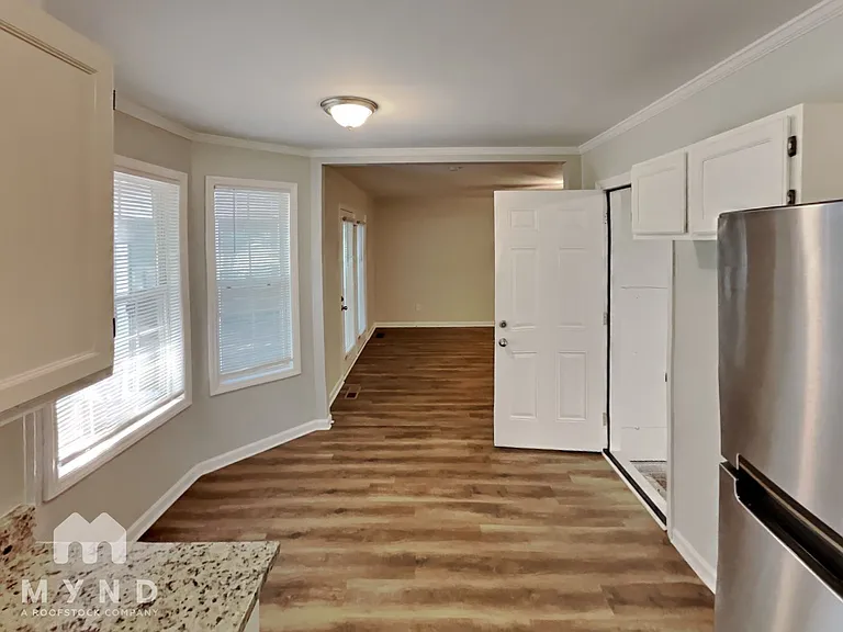 5406 S New Hope Rd — Photo 10