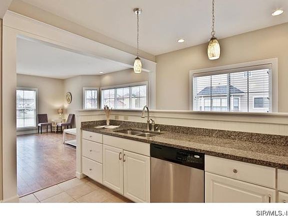 5th image of 5013 River Aire Dr S APT 1