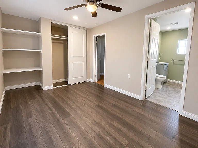 1470 Murchison St — Photo 5