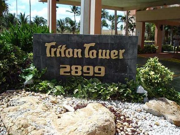 4th image of 2899 Collins Ave APT 521